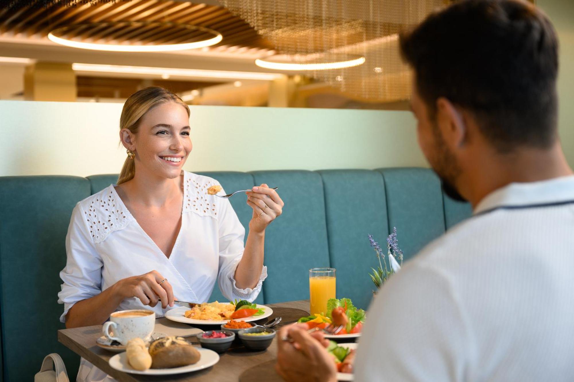 Kenese Bay Garden Resort & Conference Balatonkenese Eksteriør bilde