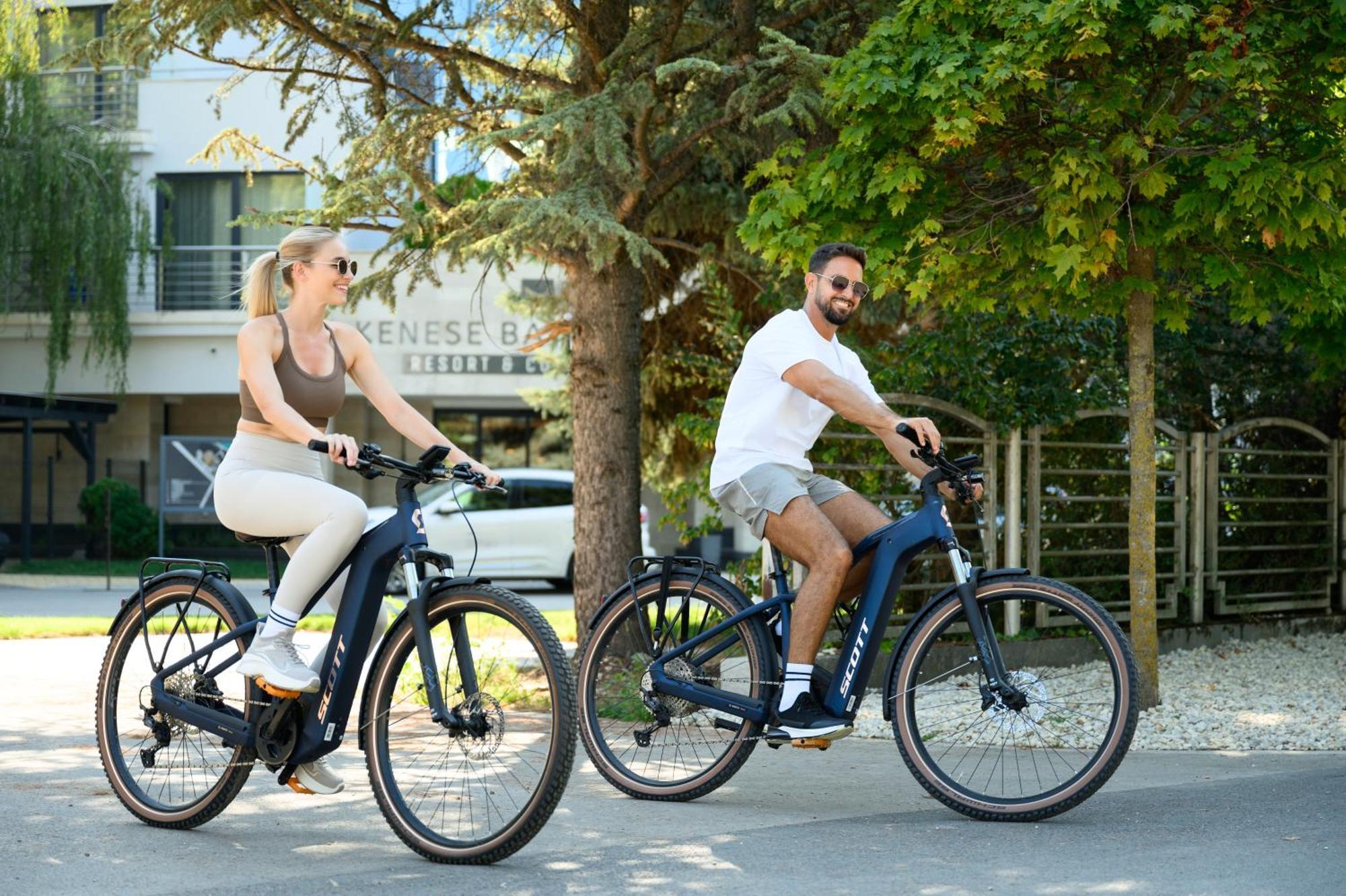 Kenese Bay Garden Resort & Conference Balatonkenese Eksteriør bilde